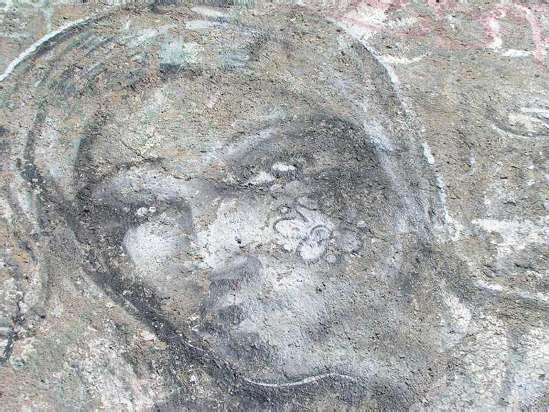 graffiti on the base of the old Topanga Lookout